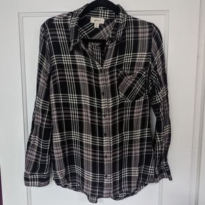 Black and white Loong sleeves plaid shirt